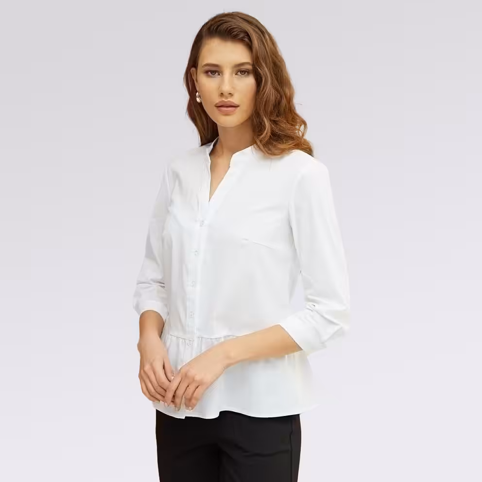 Blusón con cuello nerhu, ideal para su uso como uniforme de oficina